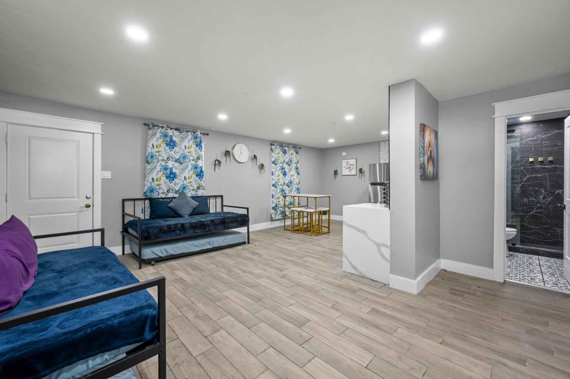 Comfortable 2Br Uptown Escape With Free Park Хьюстон Экстерьер фото